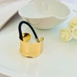 Sujetador de Cabello Dorado - Image 7